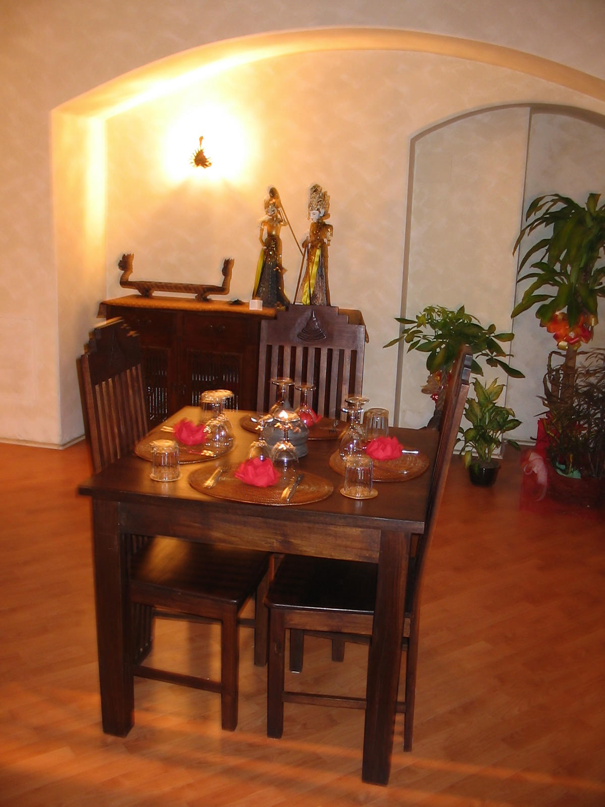 BOROBUDUR RISTORANTE INDONESIANO GENOVA